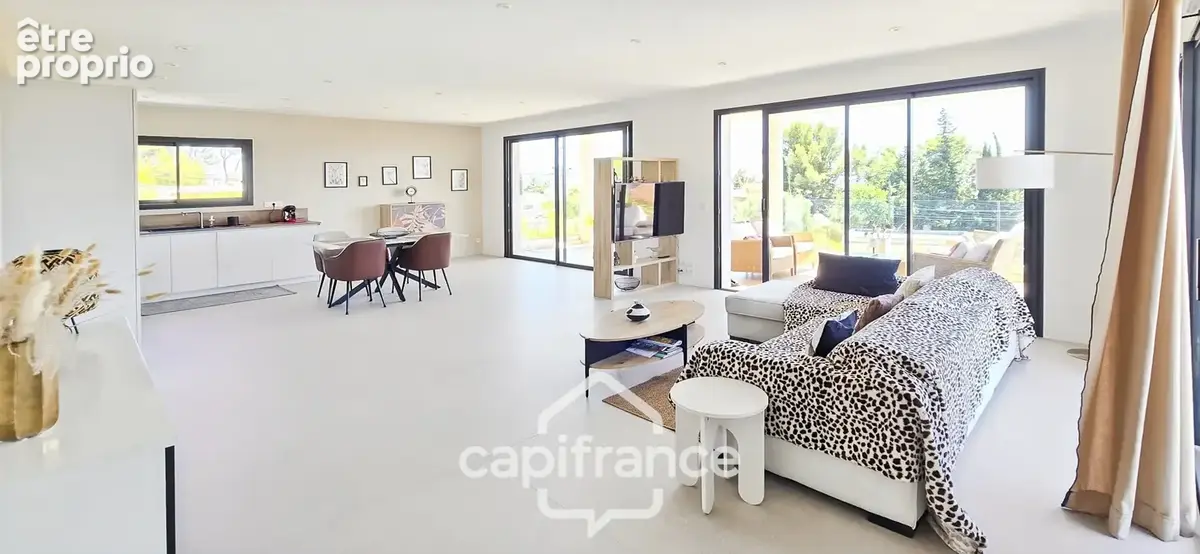 Appartement à vendre 4 pièces BANDOL (83) + 2 parkings + terrasse - photo 2