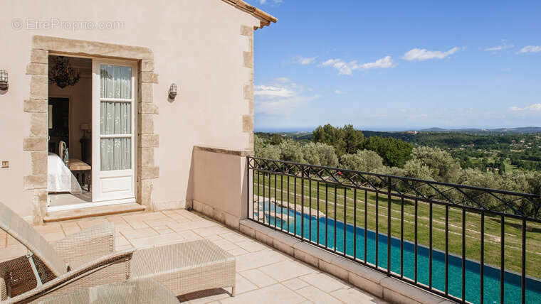 Prestigieuse Propriété à Chateauneuf de Grasse - photo 18
