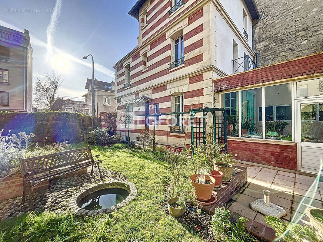 Maison à LE VESINET