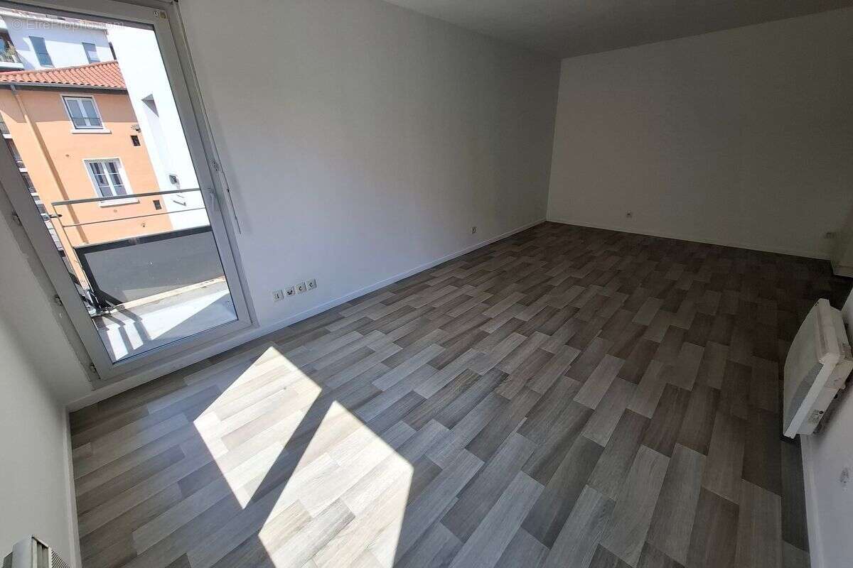 T2 de 45,4 m² à Villeurbanne, Les Jardins de Léa au prix de vente de 104 100 € - photo 3