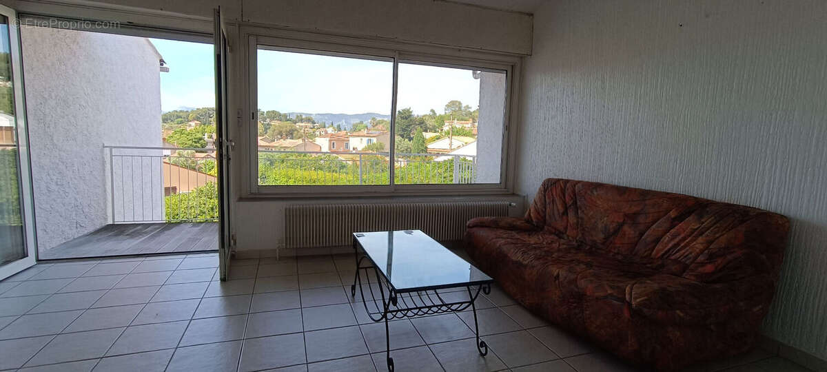 ** ** Proche Du Port ** Maison 4 pièces avec 3 Chambres ** Terrasse 77m² ** (83430) SAINT -MANDRIER SUR MER** - photo 7
