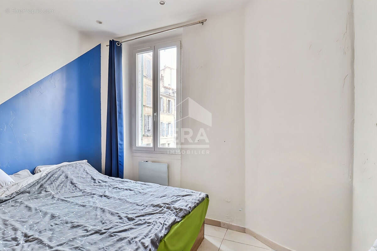 Appartement à MARSEILLE-5E
