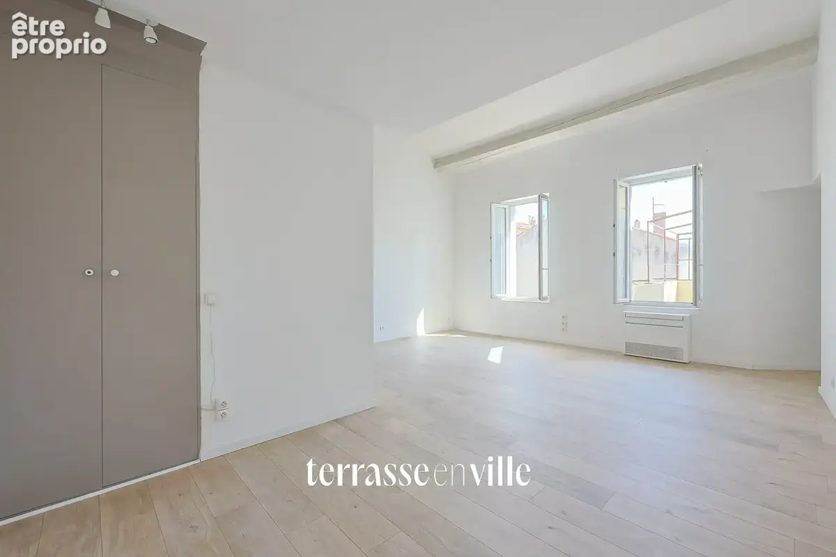 La ciotat - grand t3 style loft - 68m2 - terrasse 14m2 - proche port et plages - dernier etage - 349 000€ - photo 4