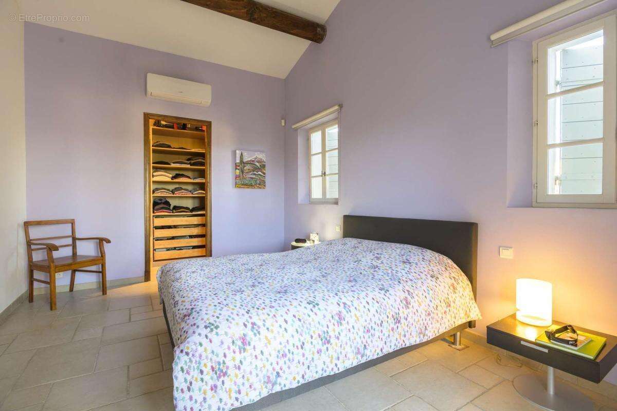 Maison à VAISON-LA-ROMAINE