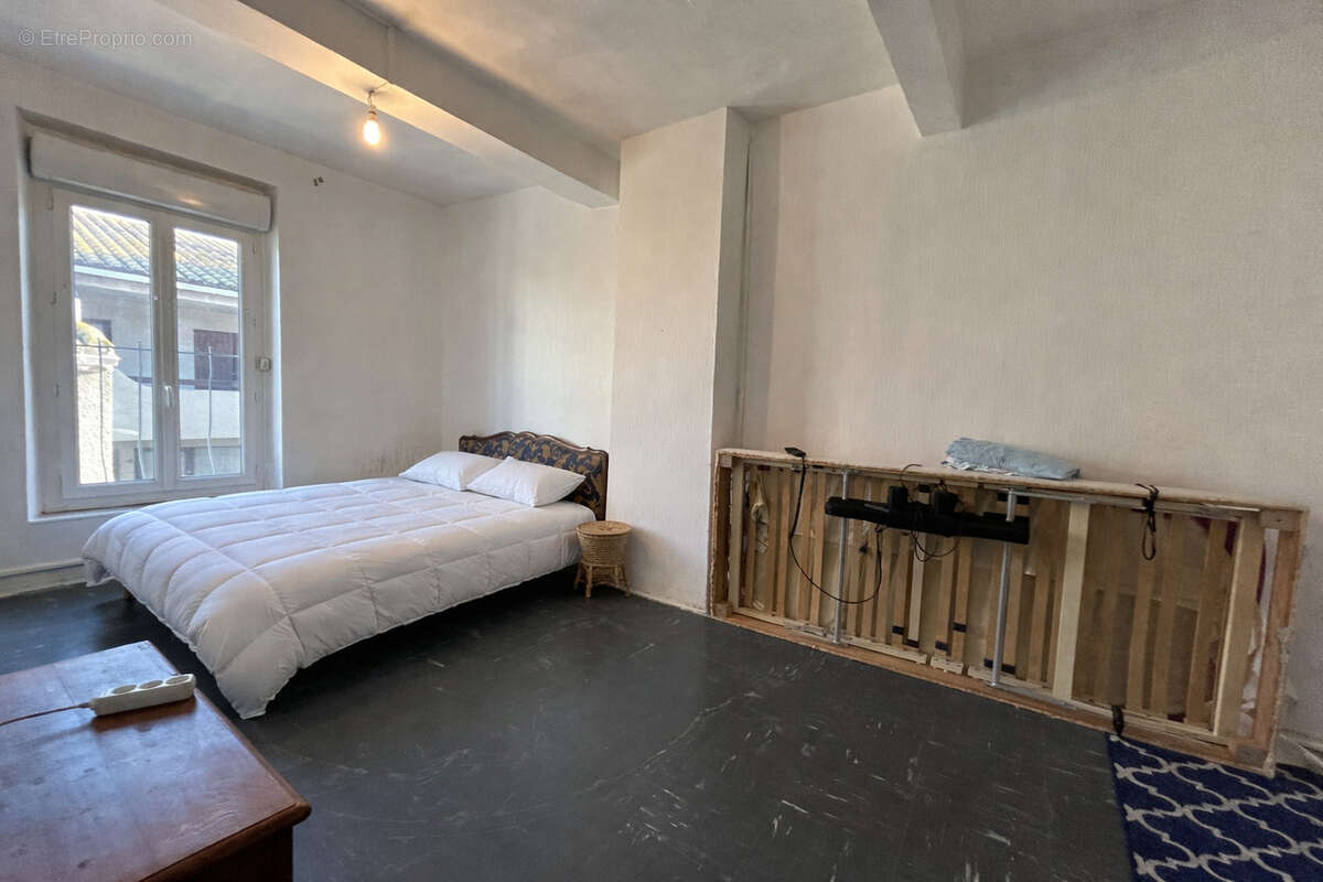 Maison à LEZIGNAN-CORBIERES