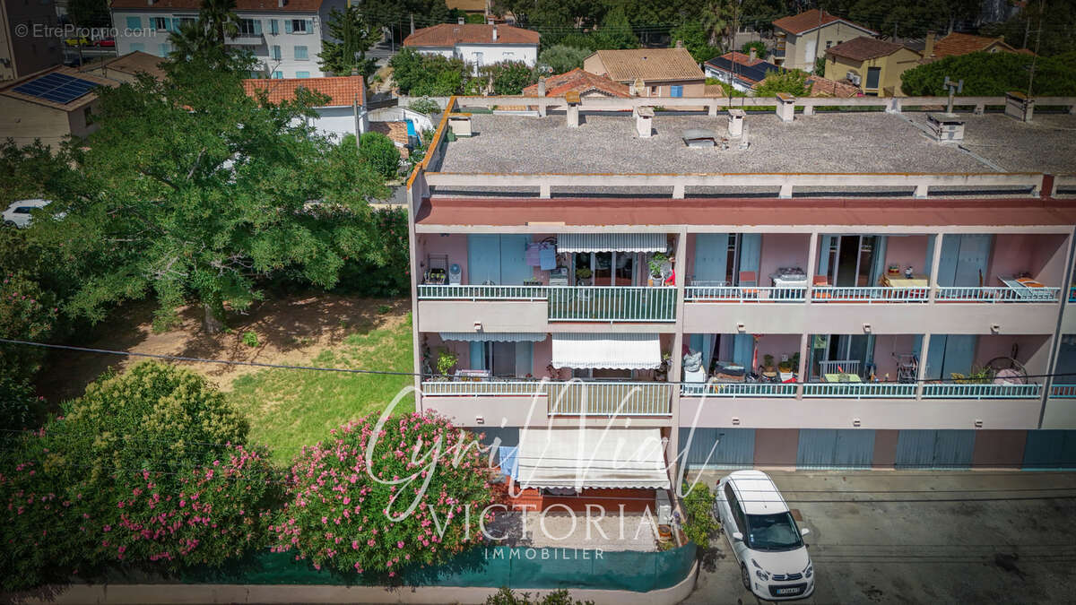 Immeuble de rapport 5 appartements et 5 garages La Seyne-sur-Mer - photo 4