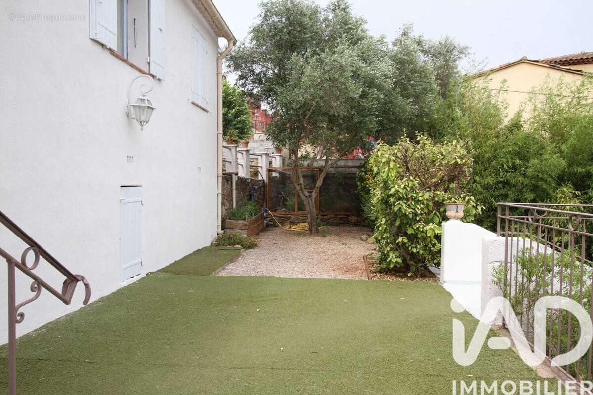 Maison 104 m² à Gonfaron  - photo 8