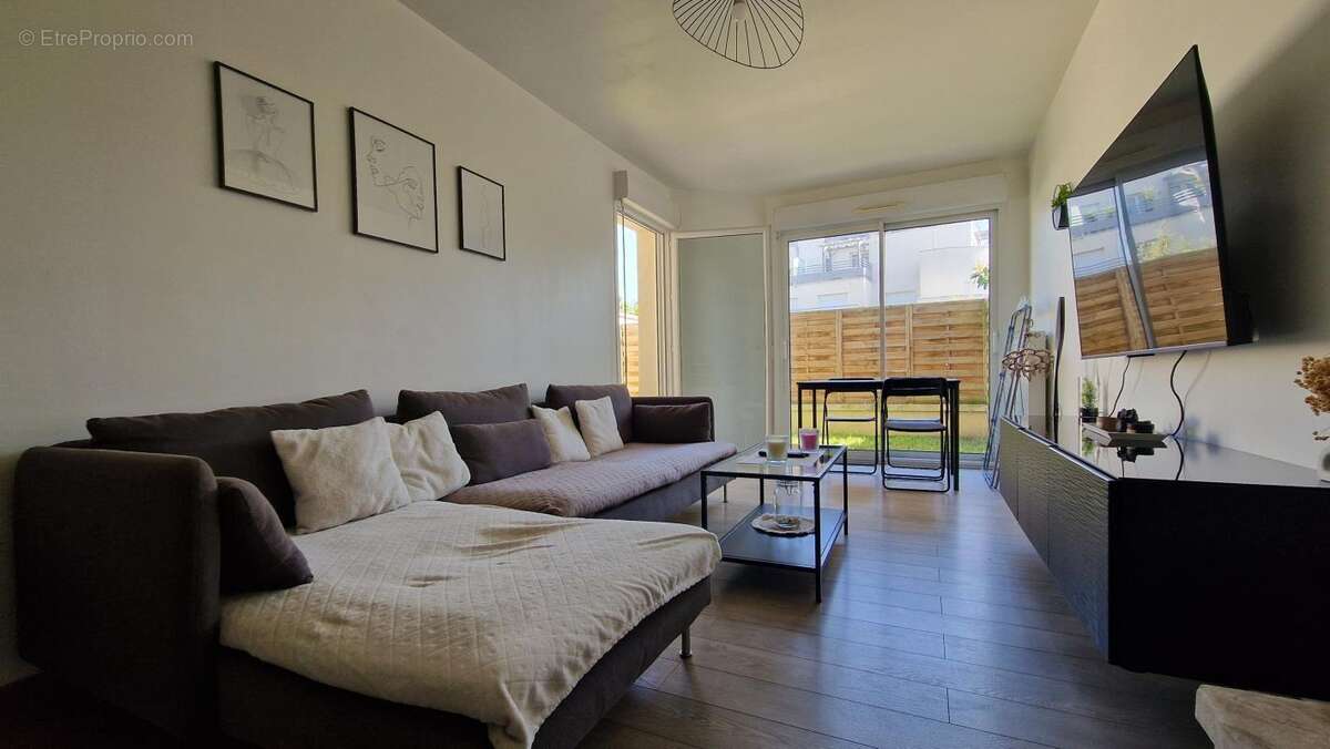 Appartement 2 pièces avec jardin privatif et terrasse À Vendre - photo 3