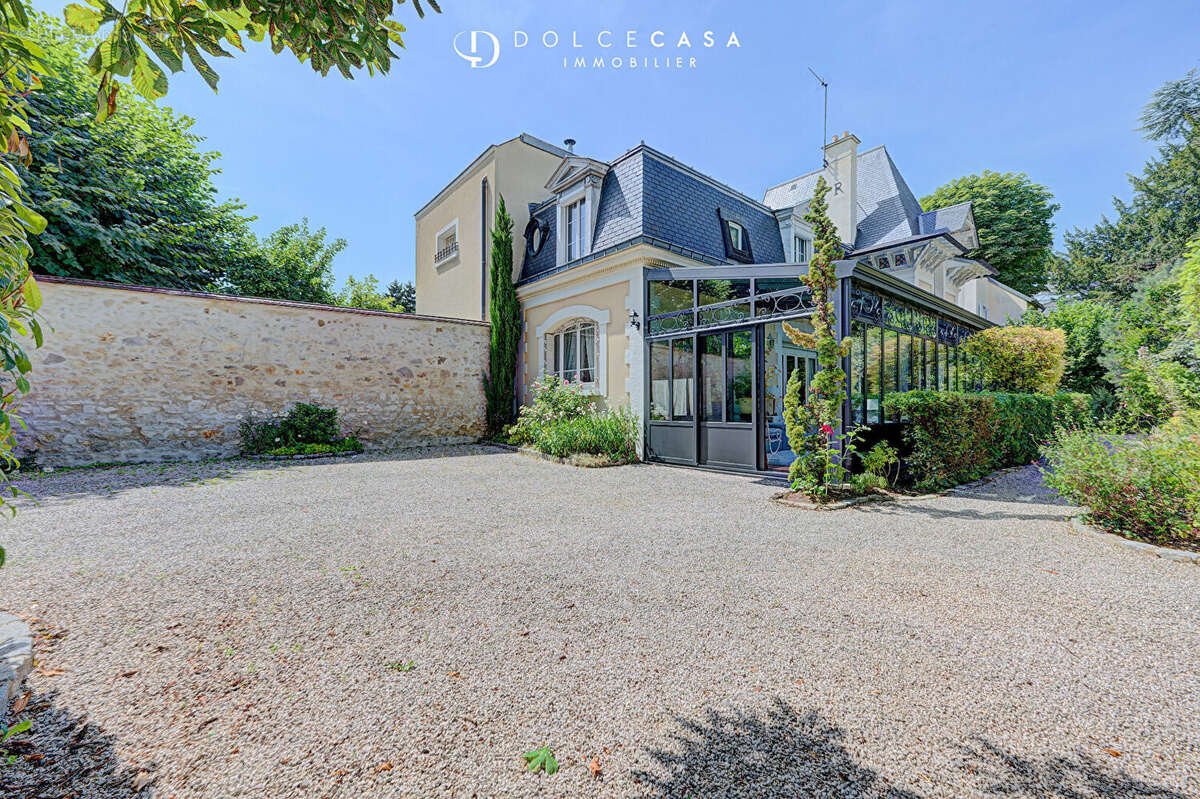 Maison à LE PERREUX-SUR-MARNE