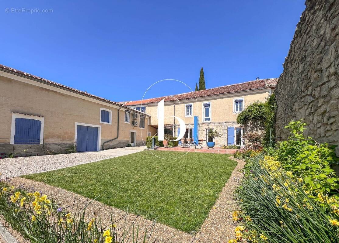 Maison à GOUDARGUES