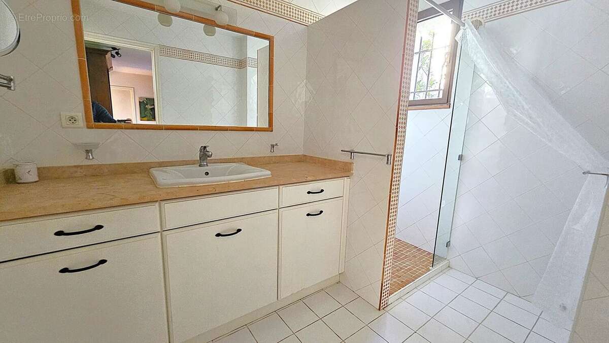 Maison à VILLENEUVE-LOUBET