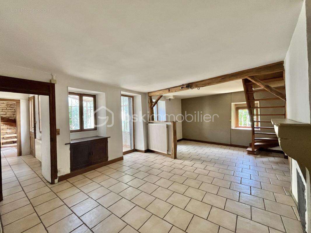 Clenay : Maison 90m² - 3 chambres, jardin - photo 2