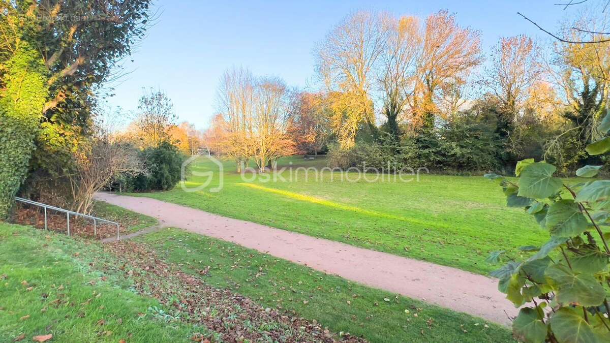 Appartement à CORMELLES-LE-ROYAL