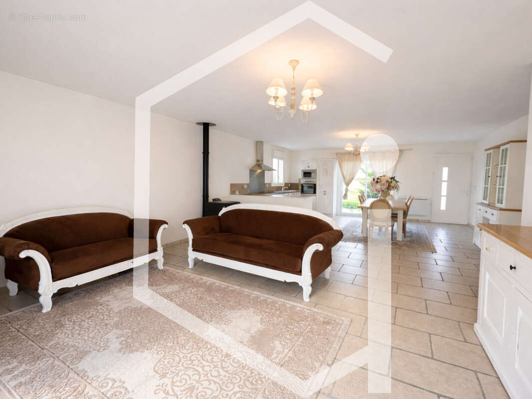 Maison à LA CHARITE-SUR-LOIRE