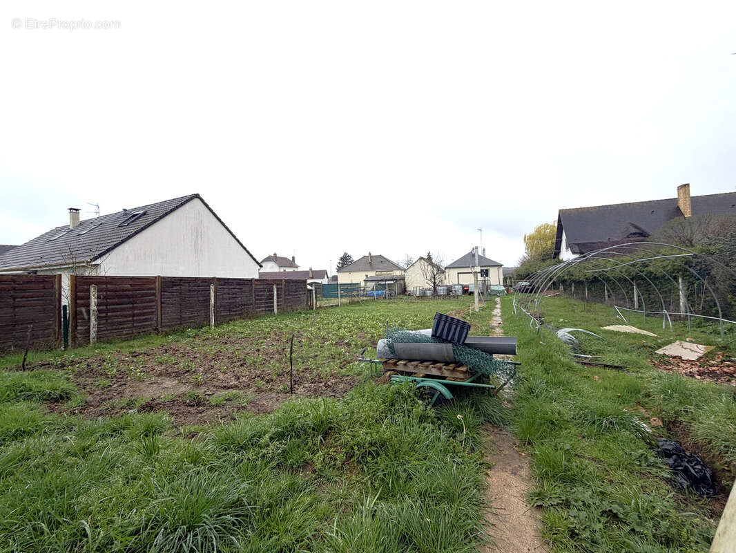 Terrain à EZY-SUR-EURE