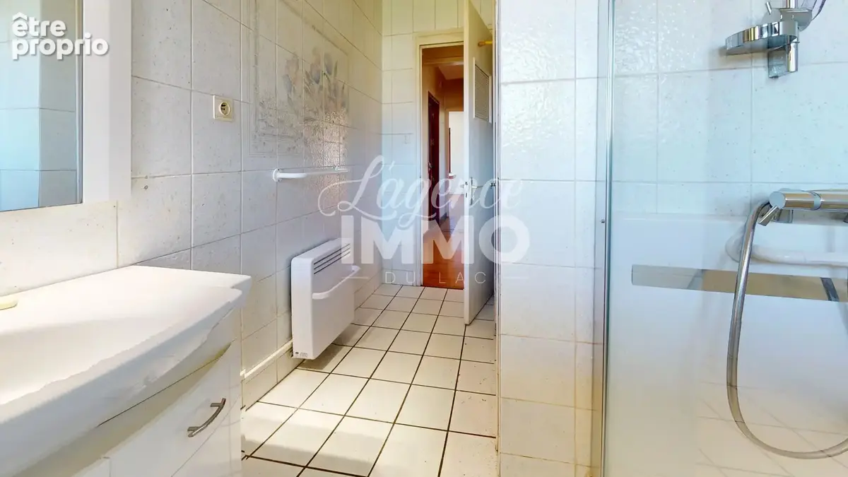 Appartement à Lathuile + combles et jardin - photo 10