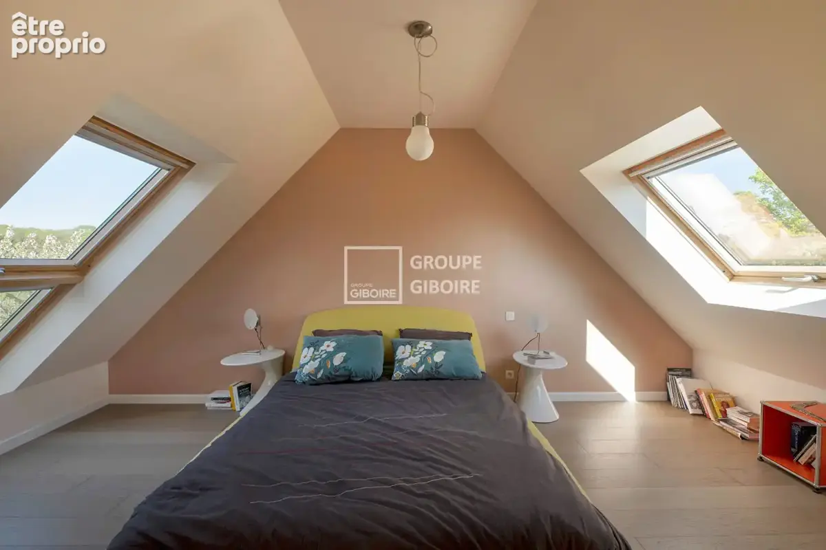 A VENDRE - Agence GIBOIRE - EXCLUSIVITÉ - Maison Type 6 d'environ 110 m² - BRUZ - Vue sur le Golf de Cicé Blossac - Rennes métro - photo 6