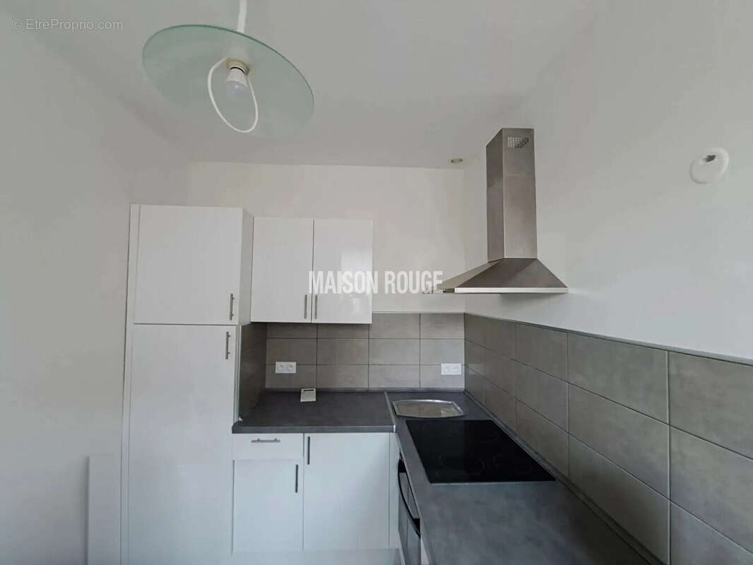 PAIMPOL CENTRE - Ensemble Immobilier!    Idéal inverstisseurs, 1 commerce et 2 Appartements ! - photo 13