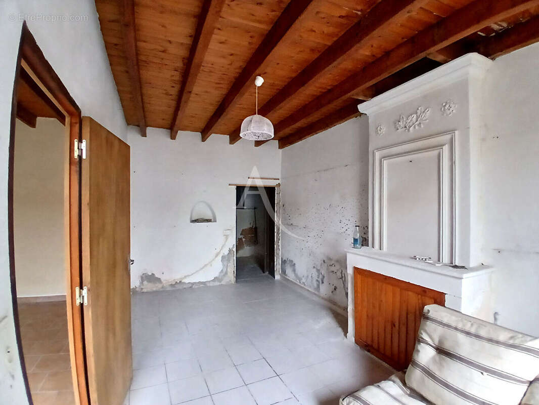 Maison à SAINT-DIZANT-DU-GUA