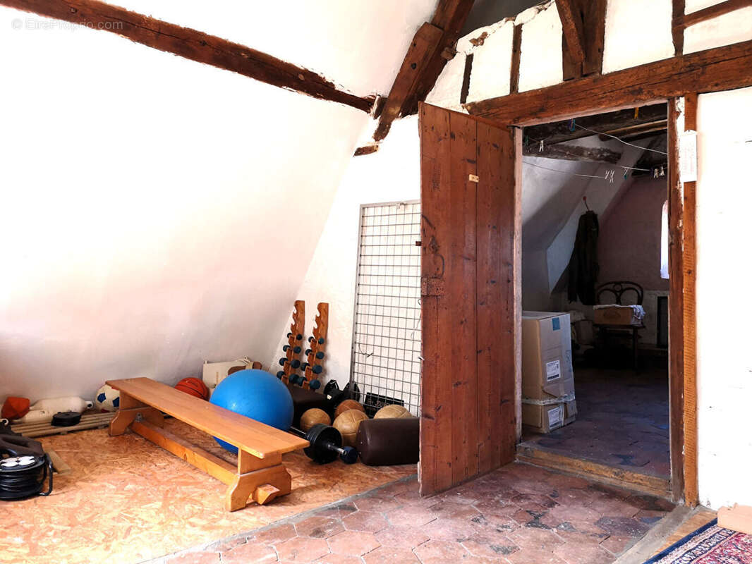 Maison à COURVILLE-SUR-EURE