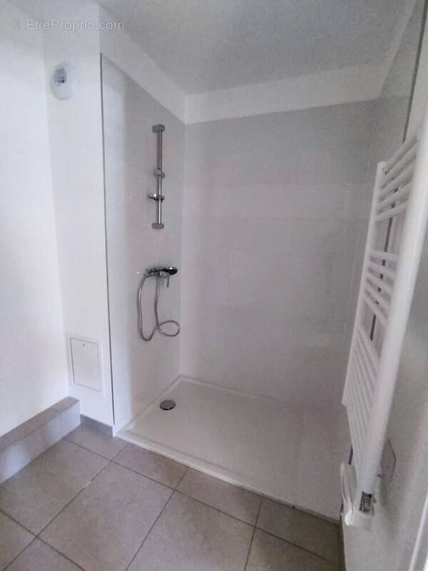 Appartement à LAMORLAYE