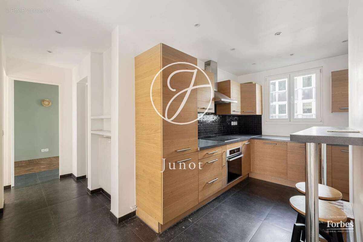 Appartement à PARIS-9E