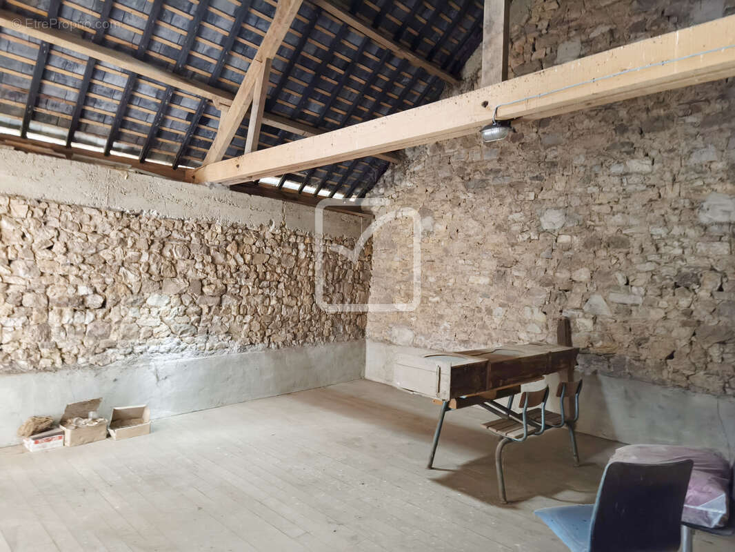 Maison à MAXENT