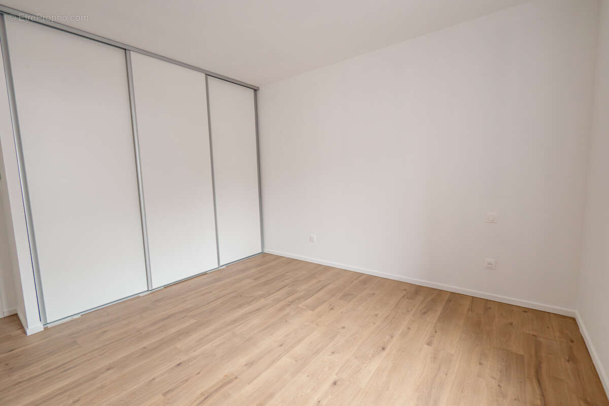 Appartement à LA CLUSE-ET-MIJOUX