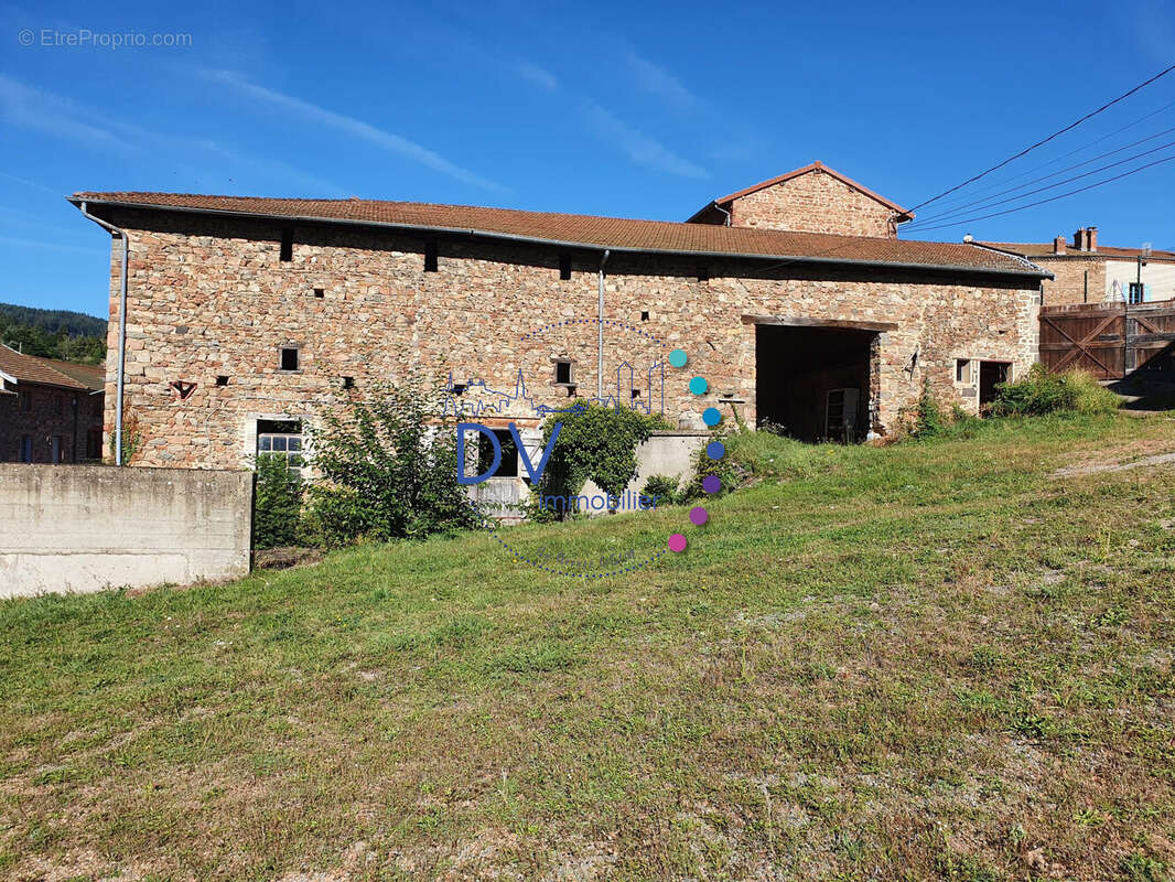 Maison à SAINT-JUST-D'AVRAY