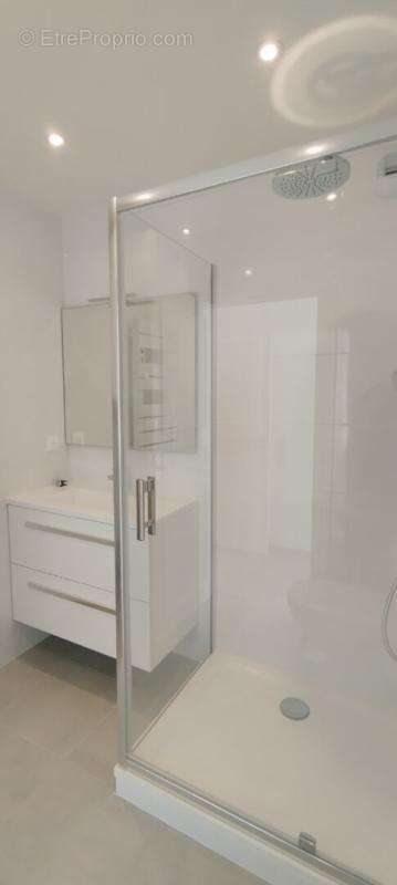 21200 BEAUNE - Appartement en Duplex 3 pièces, 2 chambres 65.12 m2 - Hypercentre - + Grenier + cave - photo 15