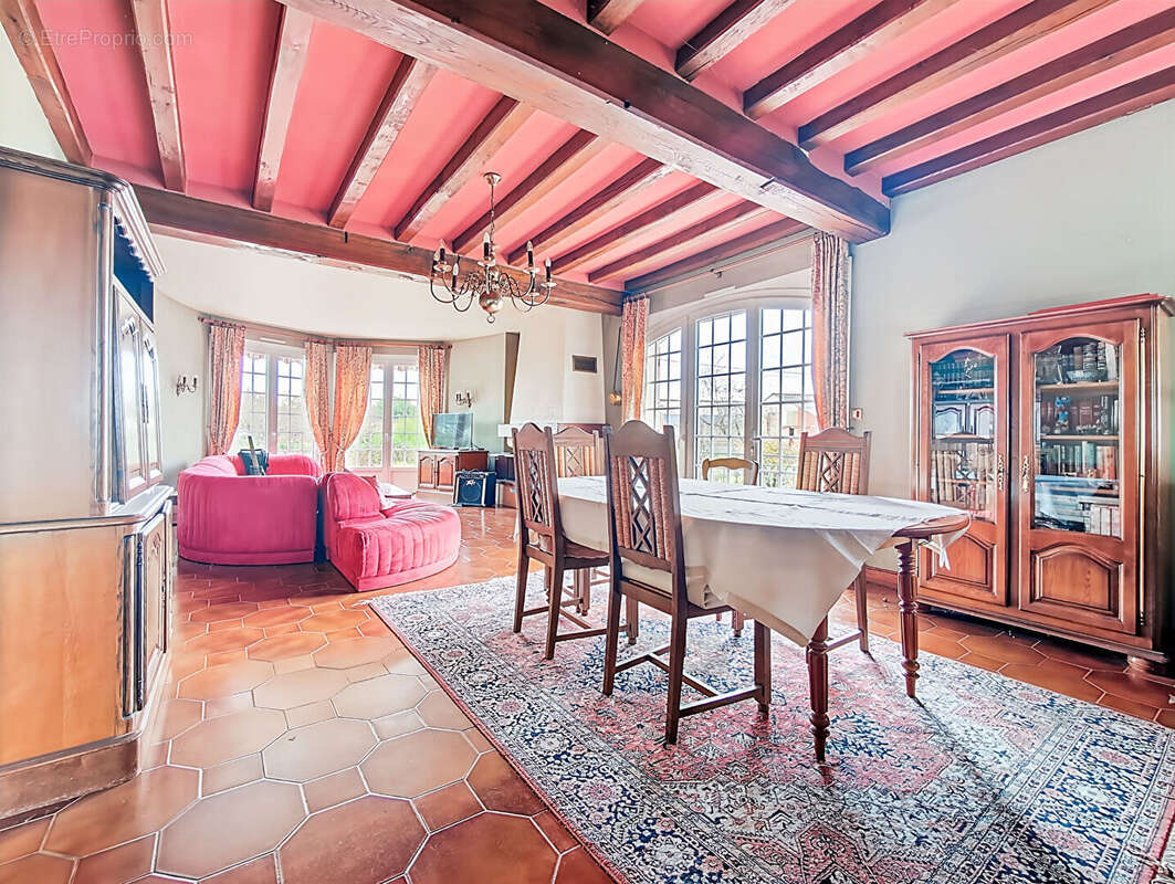 Maison à MONTILLIERS