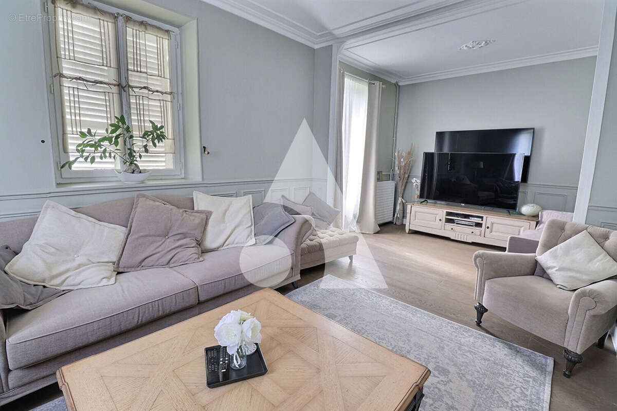 Maison à SAINT-OUEN-L&#039;AUMONE