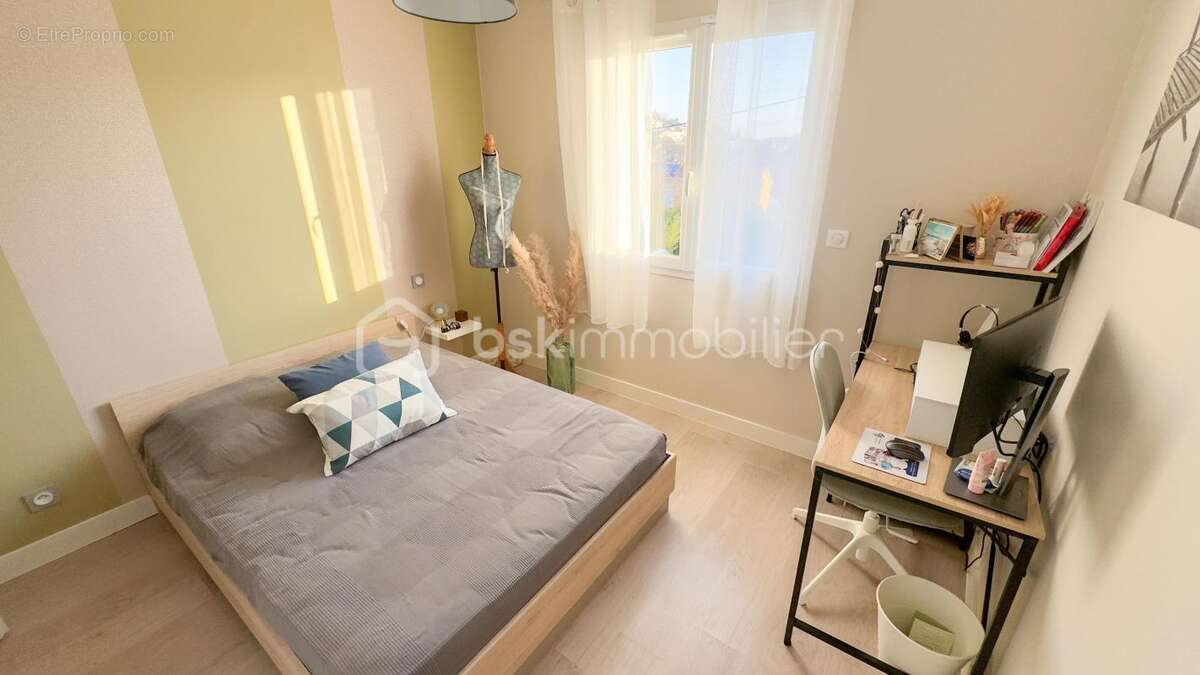 Maison à VEYRE-MONTON