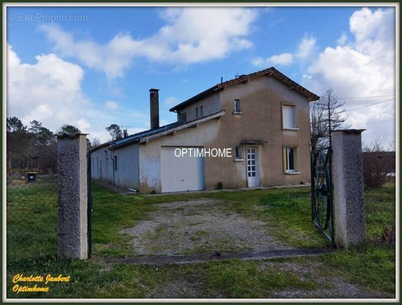 Maison à DONNEZAC