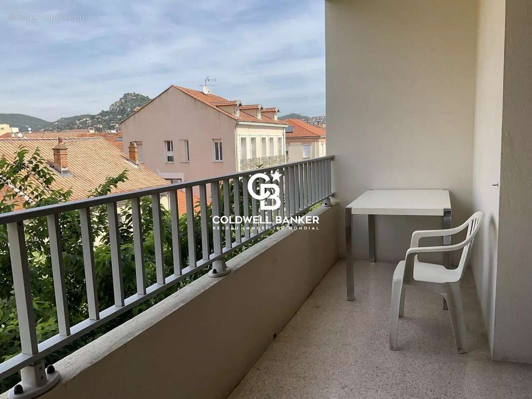 Appartement à HYERES