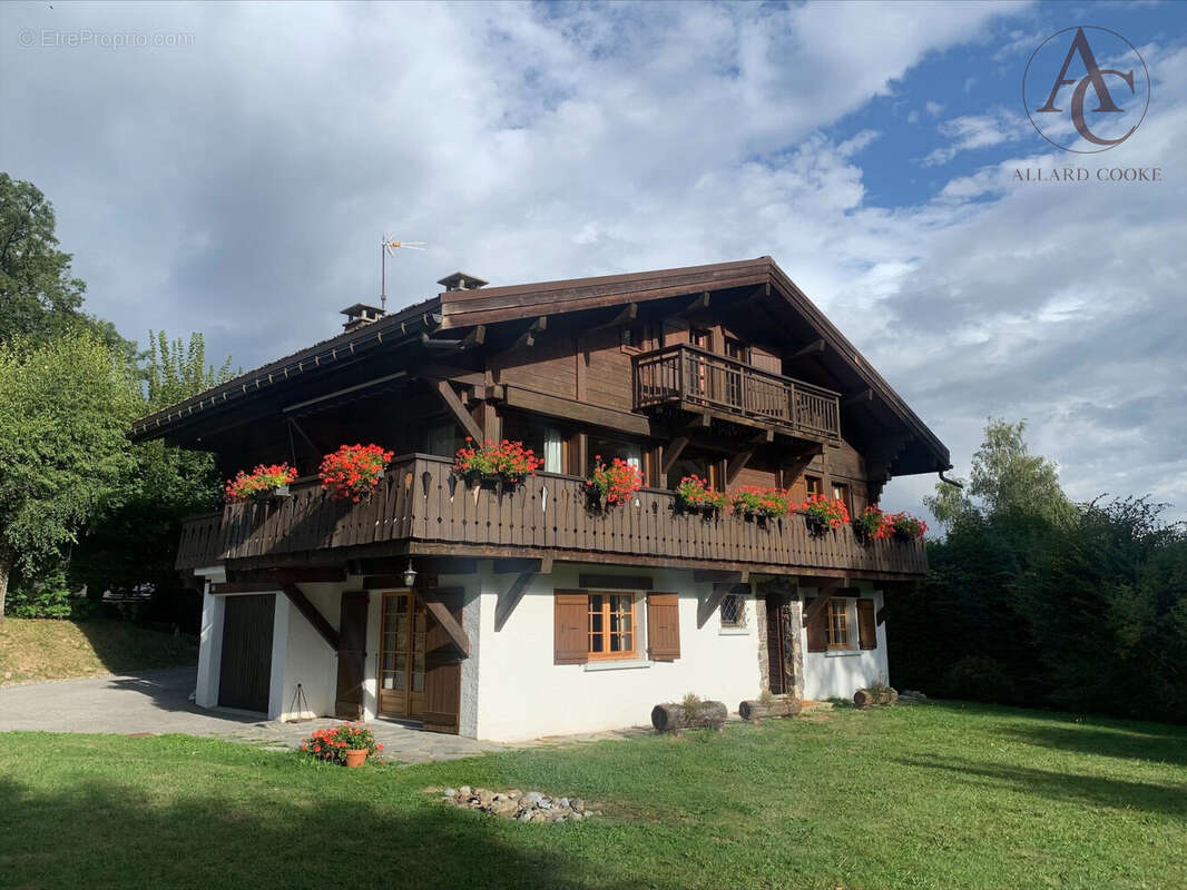 Maison à COMBLOUX