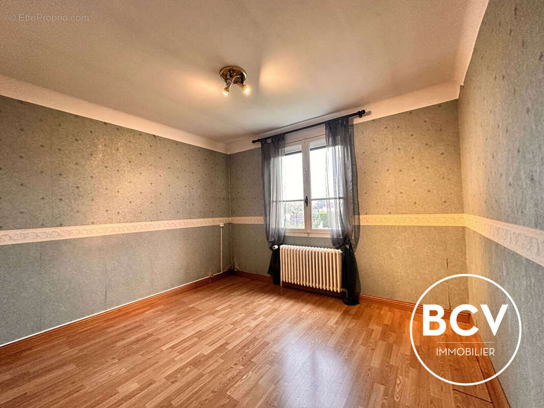 Maison à SAINT-GEORGES-SUR-EURE