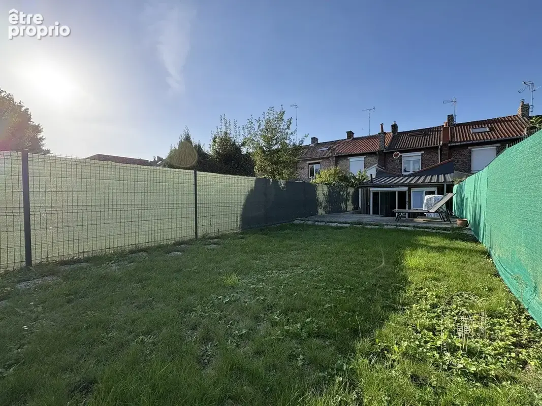 Maison 5 pièces 106 m² à vendre à Roubaix (59100) - photo 1