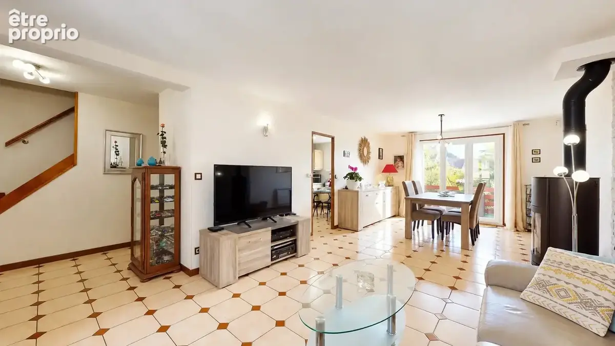 Maison 4 pièces 96 m² à vendre à Montfermeil (93370) - photo 2