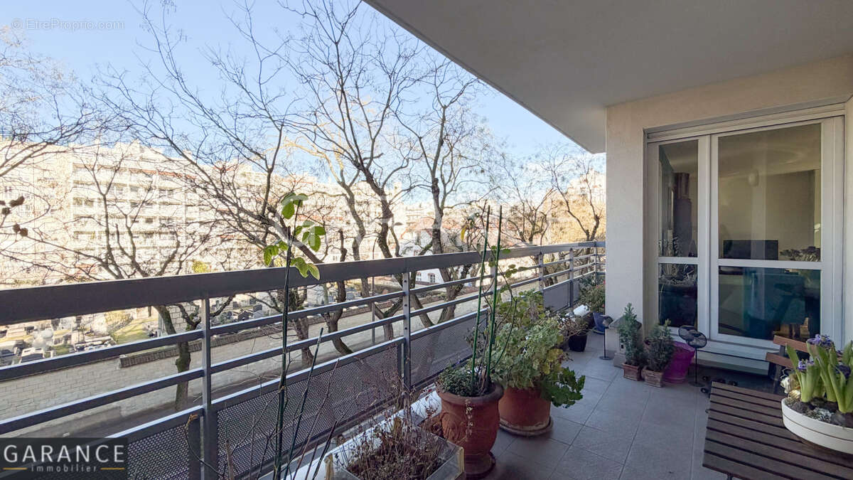 Appartement à PARIS-12E