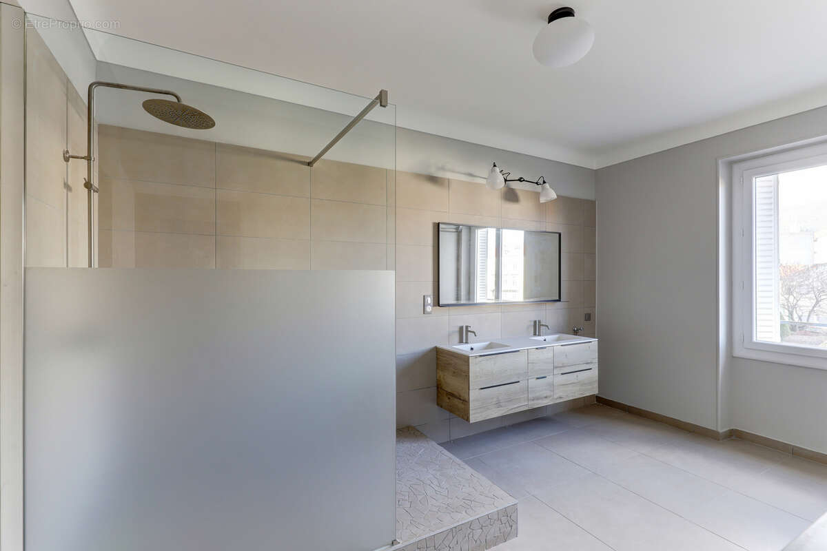 Appartement à CHAMALIERES