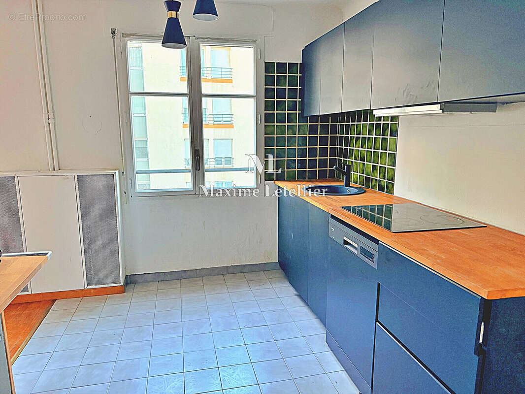 Appartement à MARSEILLE-4E