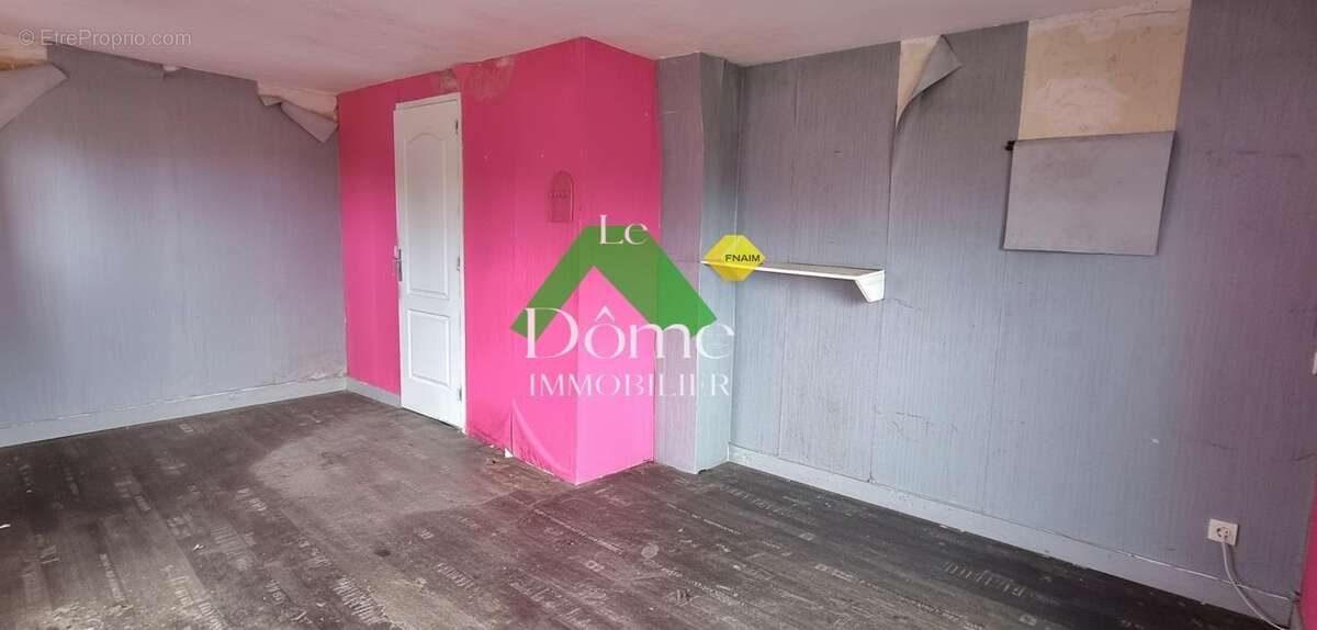 Maison à SAINT-CREPIN-IBOUVILLERS