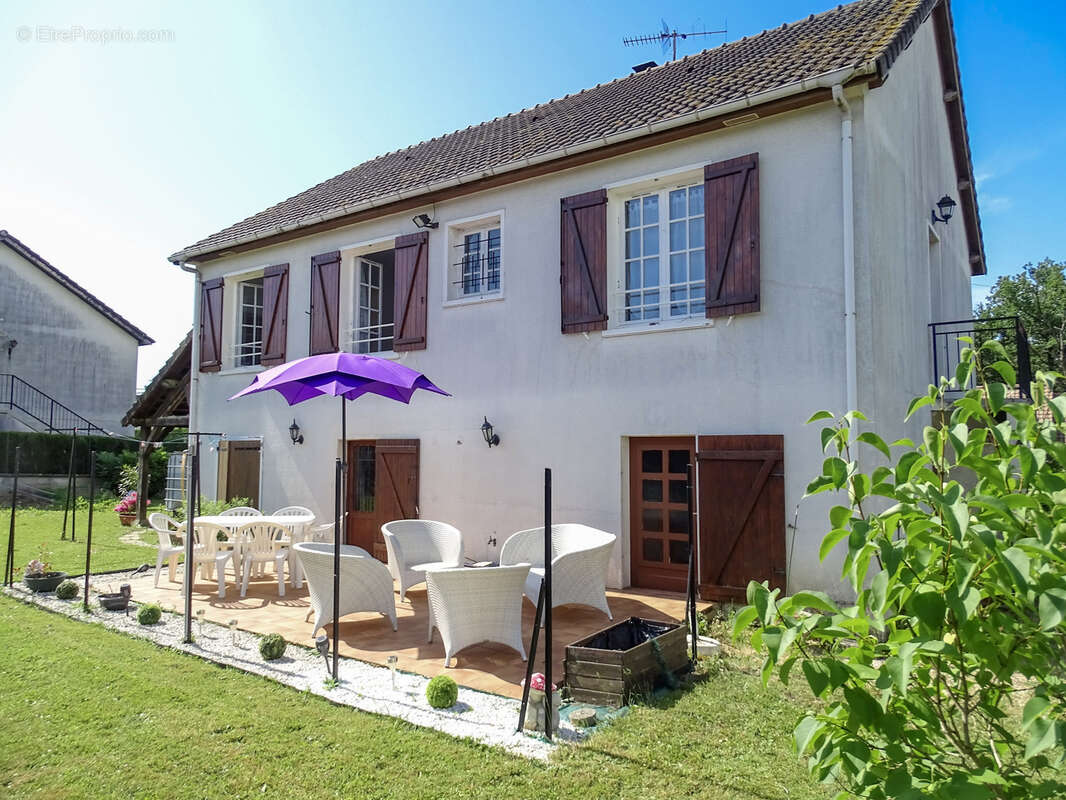 Maison à CHATRES-SUR-CHER