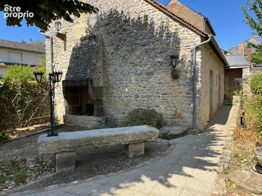 BELLE Maison Fresnay sur Sarthe 8 pièce(s) 328 m2 - photo 15