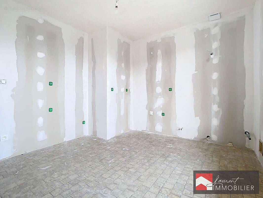 Maison à SAINT-BENIGNE