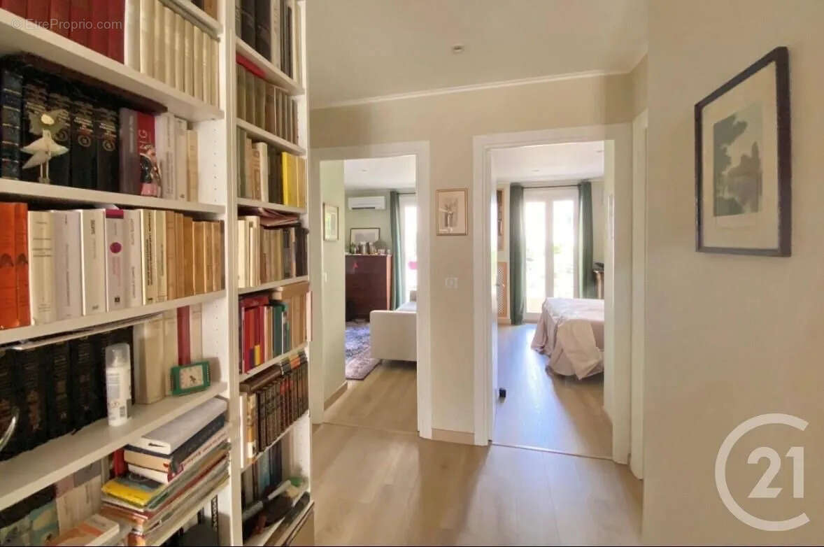 Appartement 73 m² à Menton  - photo 10