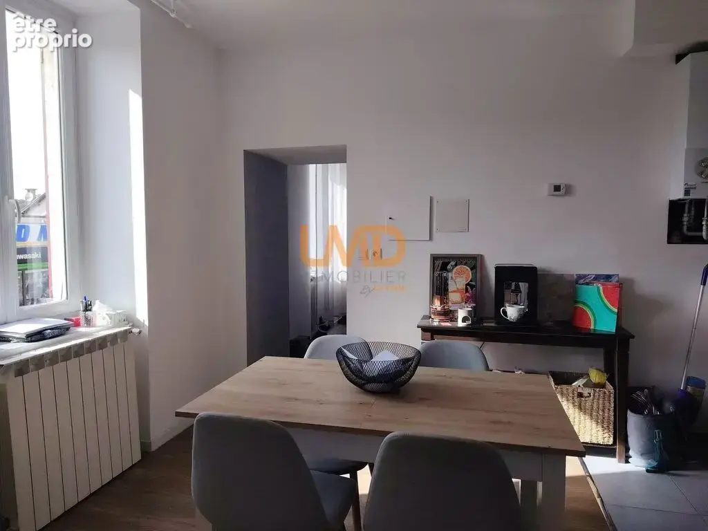 Immeuble de rapport rénové : 3 appartements + caves + garages + - photo 17