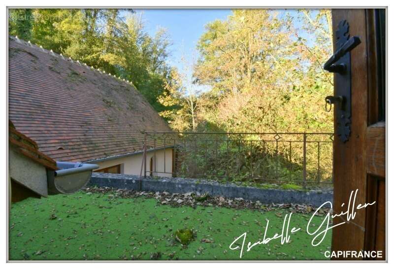 Maison à NERIS-LES-BAINS