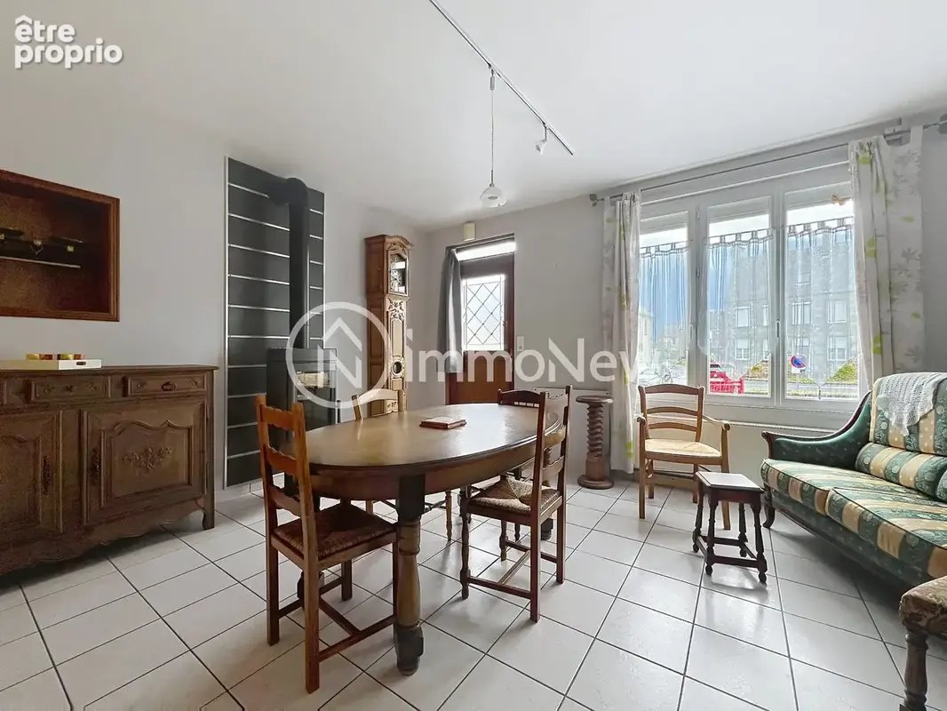 Maison de bourg/VILLEBAUDON/ Deux garages - photo 4